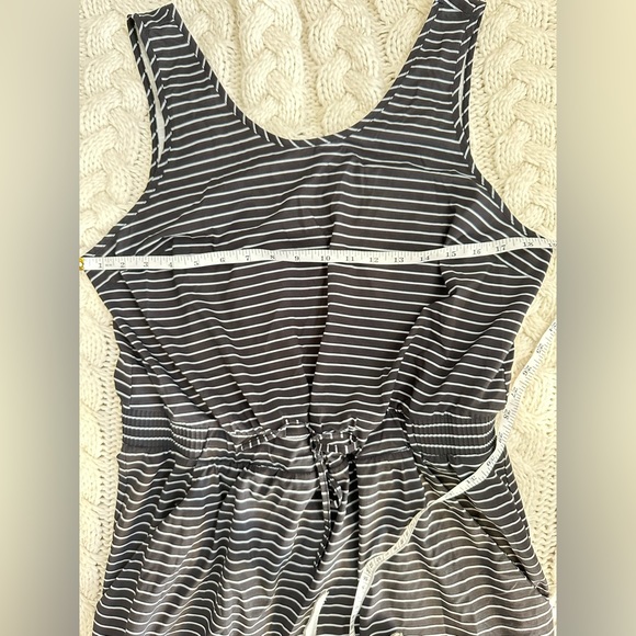 ✨Women's All-In-Motion Athletic Dress. Still in good/fair condition.✨ - Picture 5 of 6